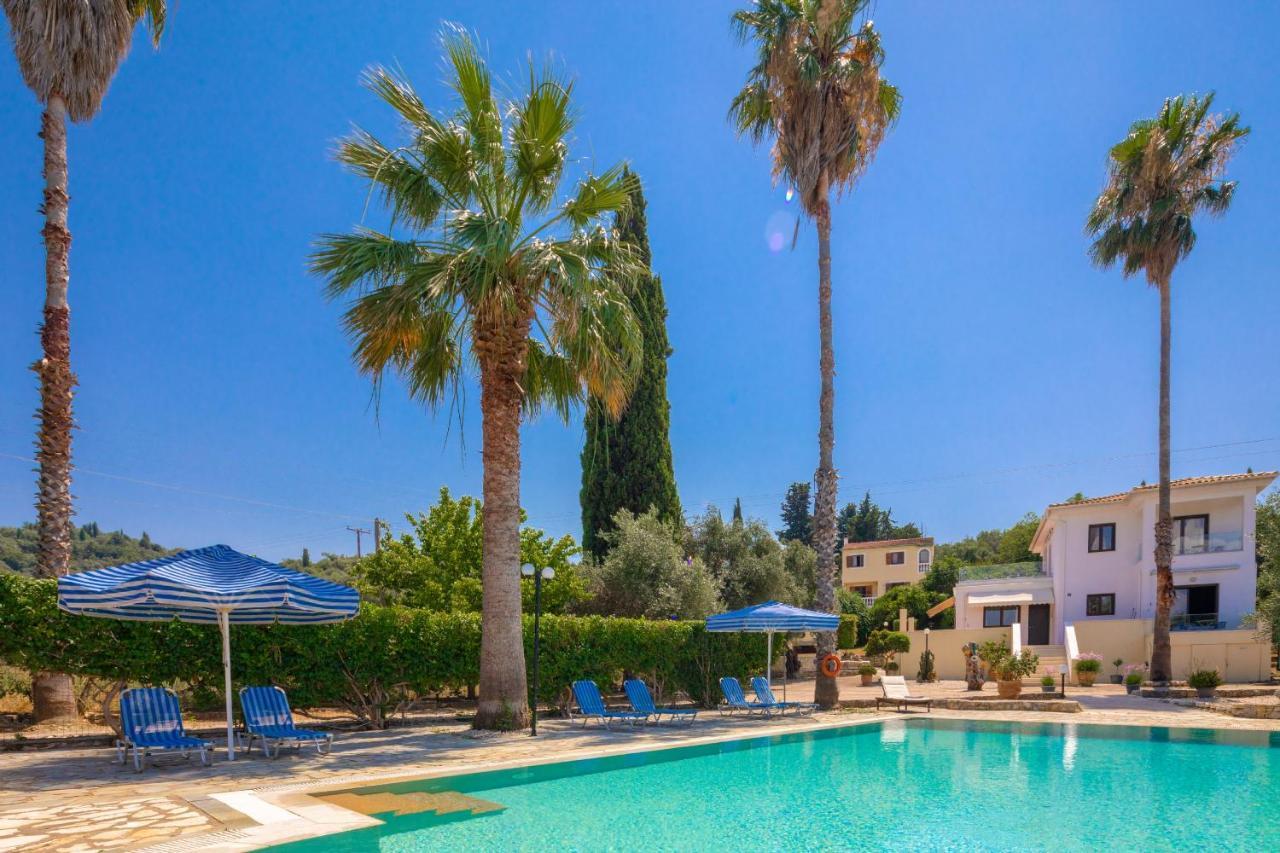 Villa Lianolia Peritheia Exterior photo